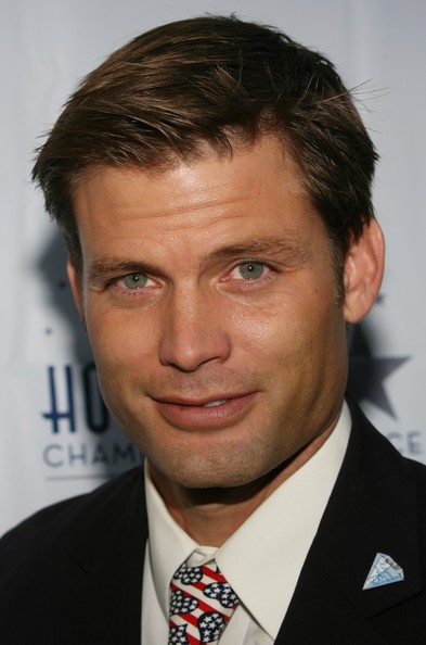 Casper Van Dien - Wallpaper Gallery