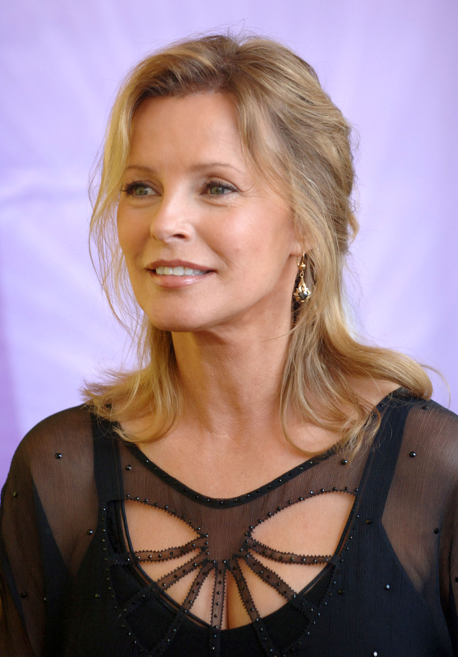 49 hot photos of Cheryl Ladd that are a truly sexy piece 
