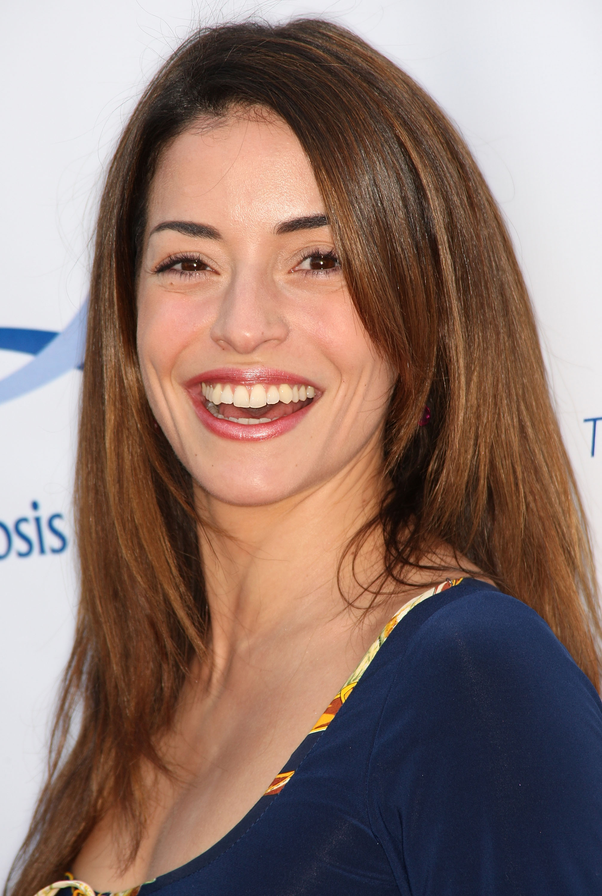 Poze Emmanuelle Vaugier - Actor - Poza 24 din 51 - CineMagia.ro