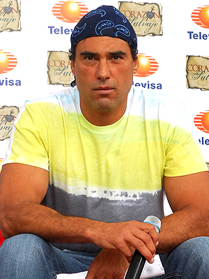 Poze rezolutie mare Eduardo Yáñez - Actor - Poza 7 din 32 ... Poze rezolutie mare Eduardo Yáñez - Actor - Poza 7 din 32 ...