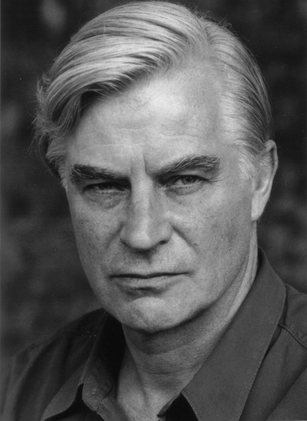 <b>John Castle John Castle</b> Actor CineMagiaro - john-castle-288964l