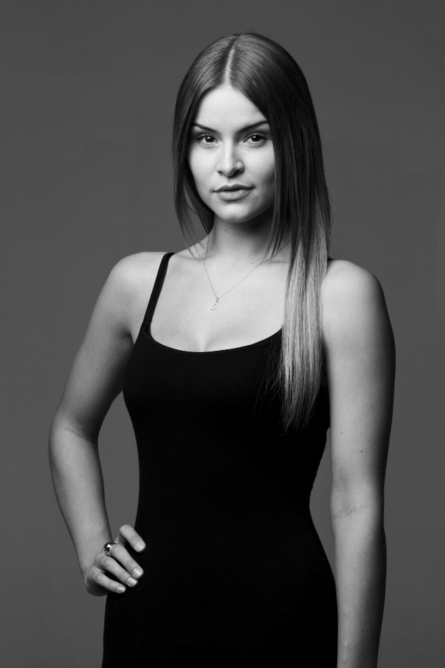 Maria Birta nude 911