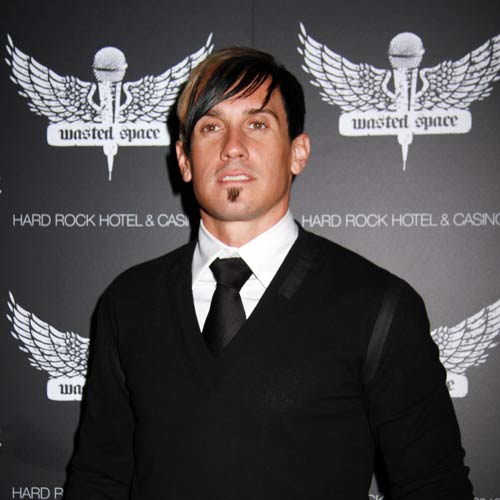 Carey Hart Pics