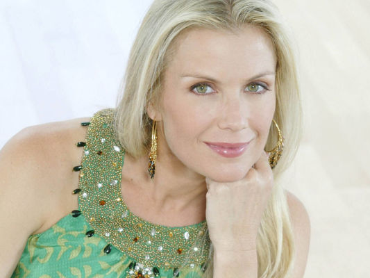 Katherine Kelly Lang poza 98 