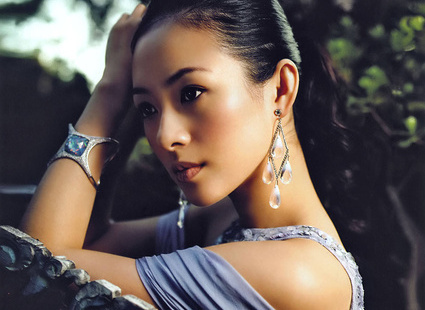 Poze Ziyi Zhang