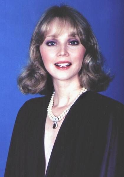 Next photo of Shelley Long