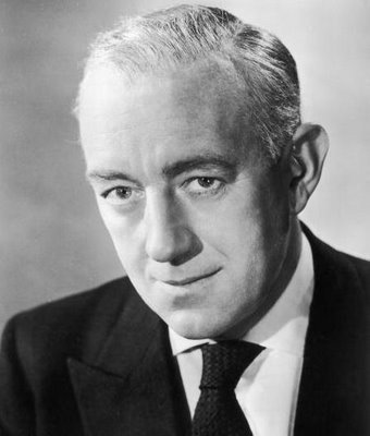 Next photo of Alec Guinness