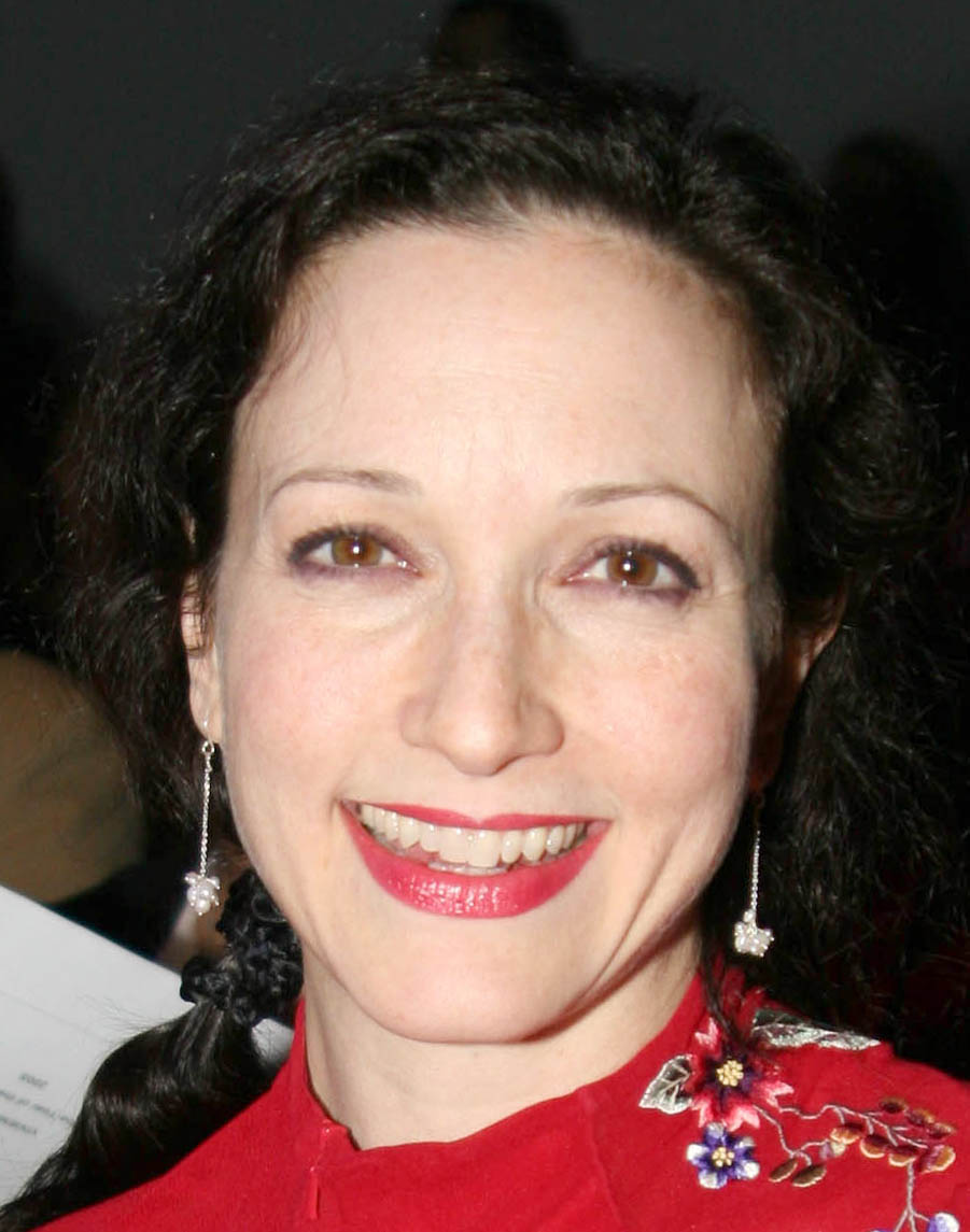 Poze Bebe Neuwirth Actor Poza 53 Din 66 Cinemagiaro 