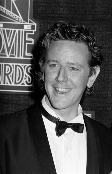 Judge Reinhold seinfeld gif