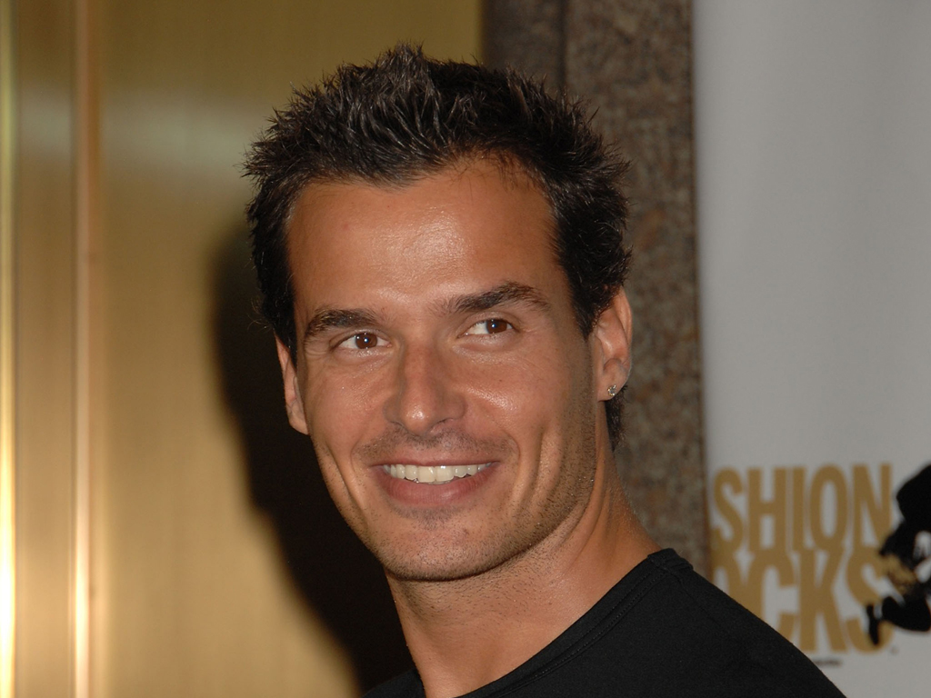 Poze Antonio Sabato Jr. Actor Poza 6 din 20 CineMagia.ro