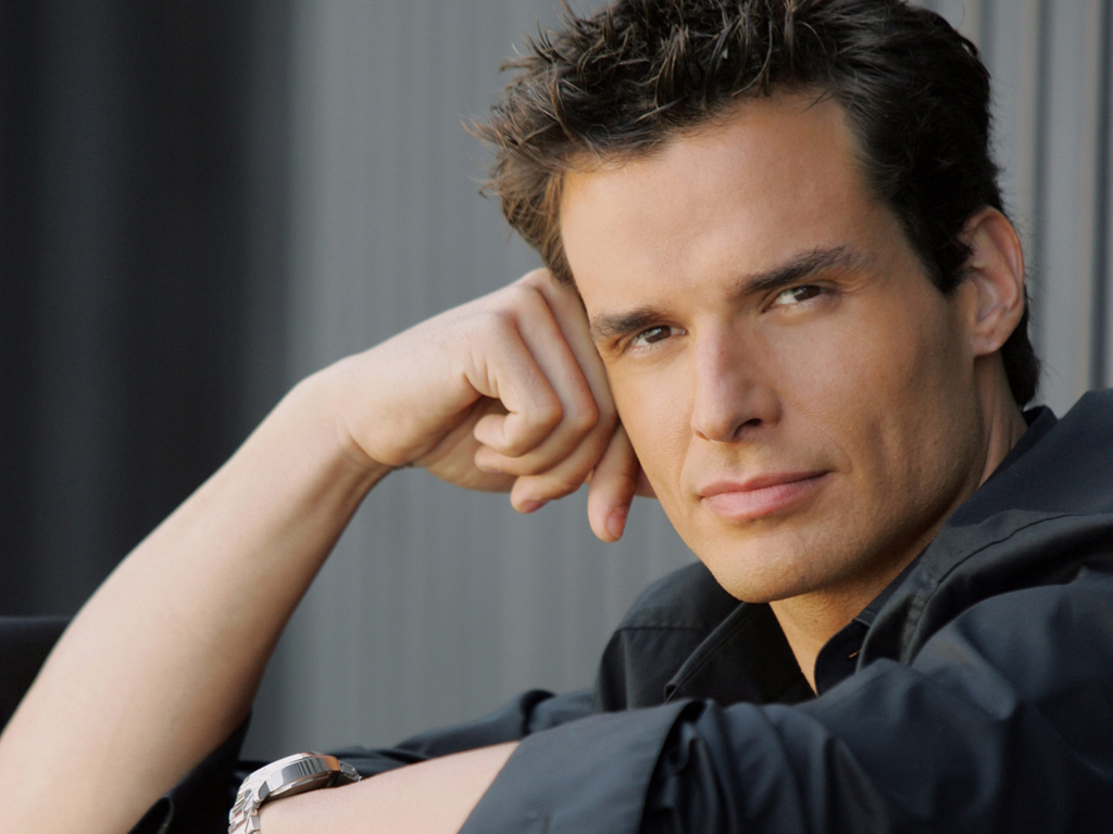 Poze Antonio Sabato Jr. Actor Poza 5 din 19 CineMagia.ro