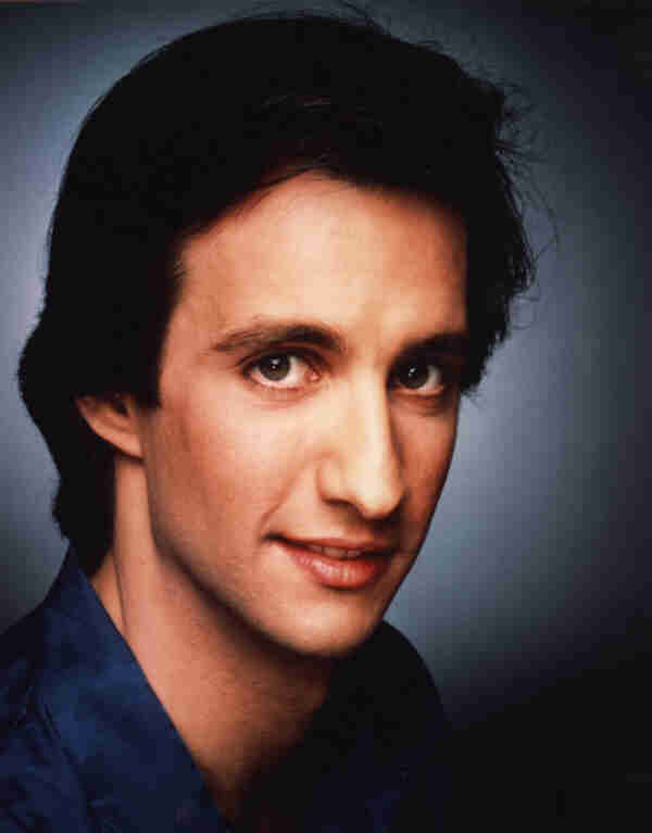 Poze Bronson Pinchot - Actor - Poza 13 din 16 - CineMagia.ro