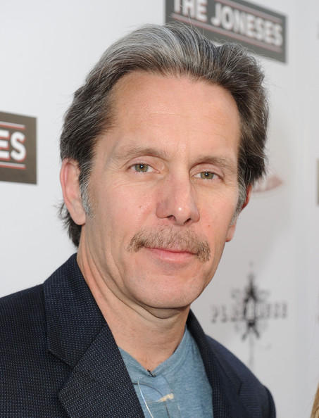 Next photo of Gary Cole