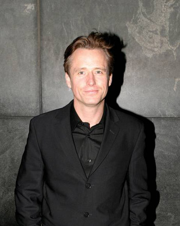 Next photo of Linus Roache