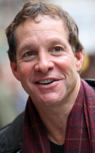 Next photo of Steve Guttenberg