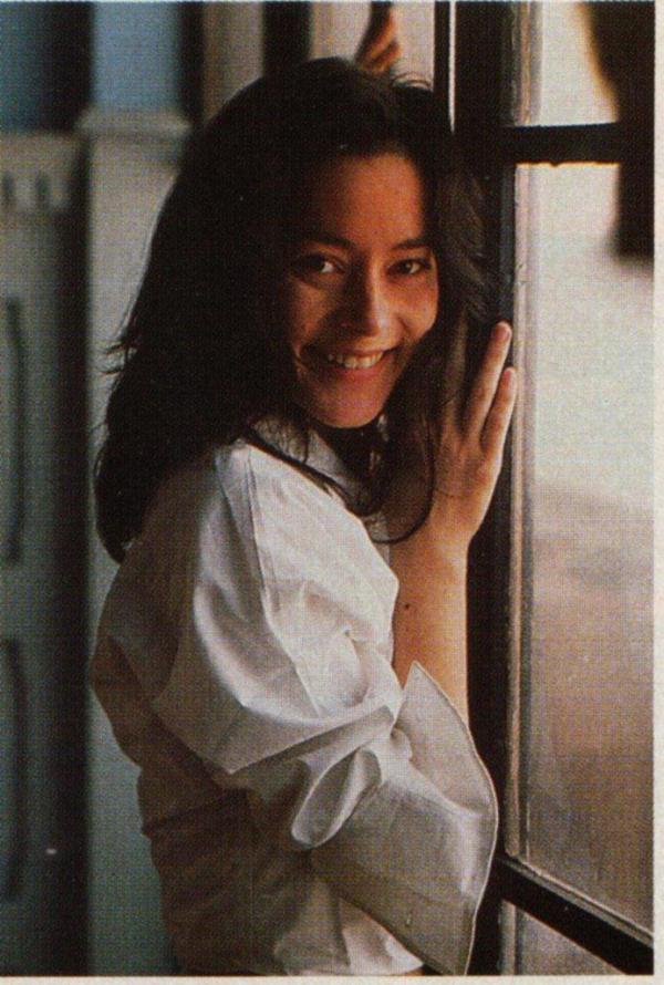 Meg Tilly cliff's edge