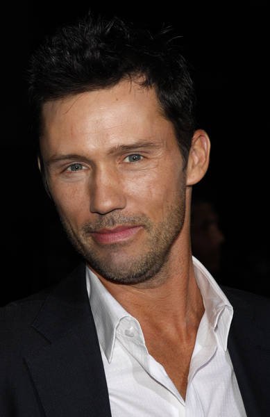 Next photo of Jeffrey Donovan