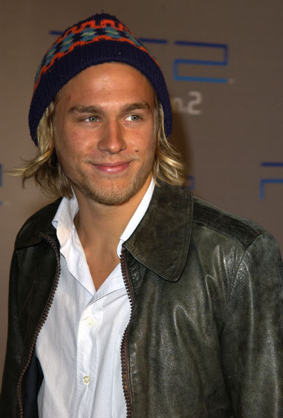 Poze Charlie Hunnam