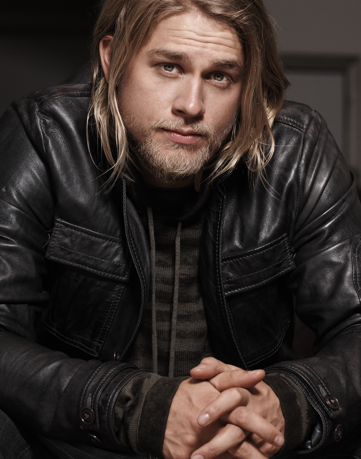 Poze Charlie Hunnam Actor Poza 31 din 119 CineMagia.ro