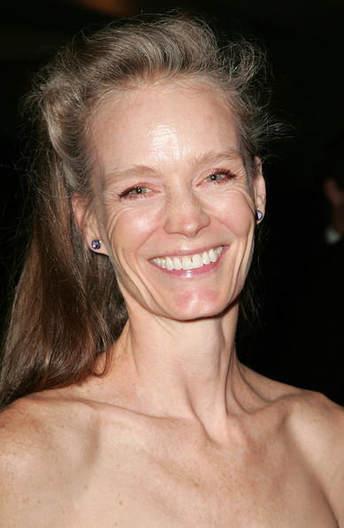 Suzy Amis cameron