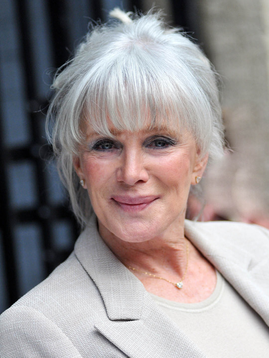 Poze Linda Evans