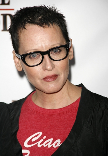 Lori petty фото