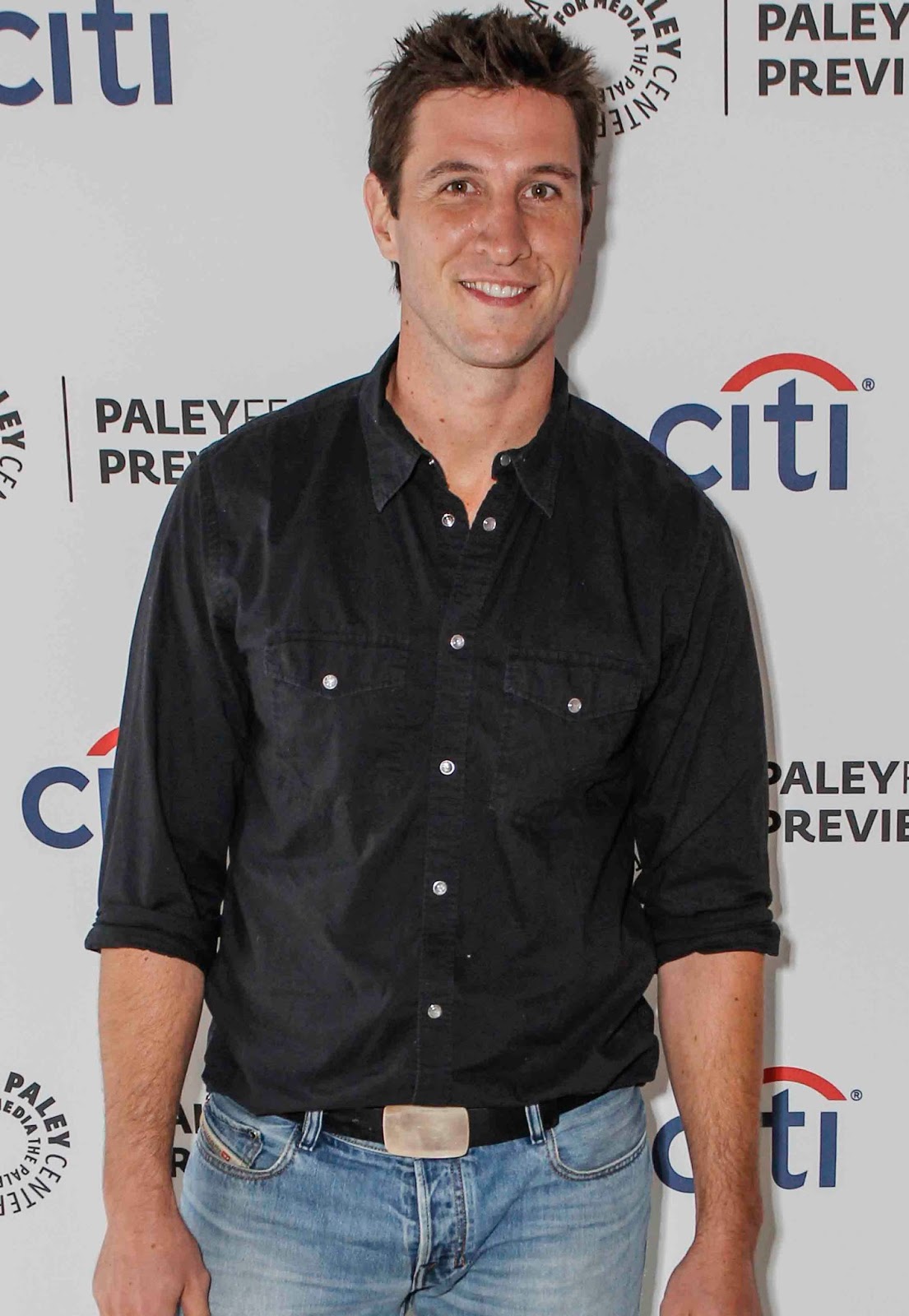 Next photo of Pablo Schreiber