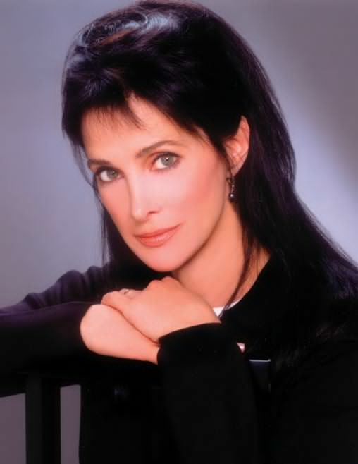 Poze Connie Sellecca - Actor - Poza 15 din 28 - CineMagia.ro