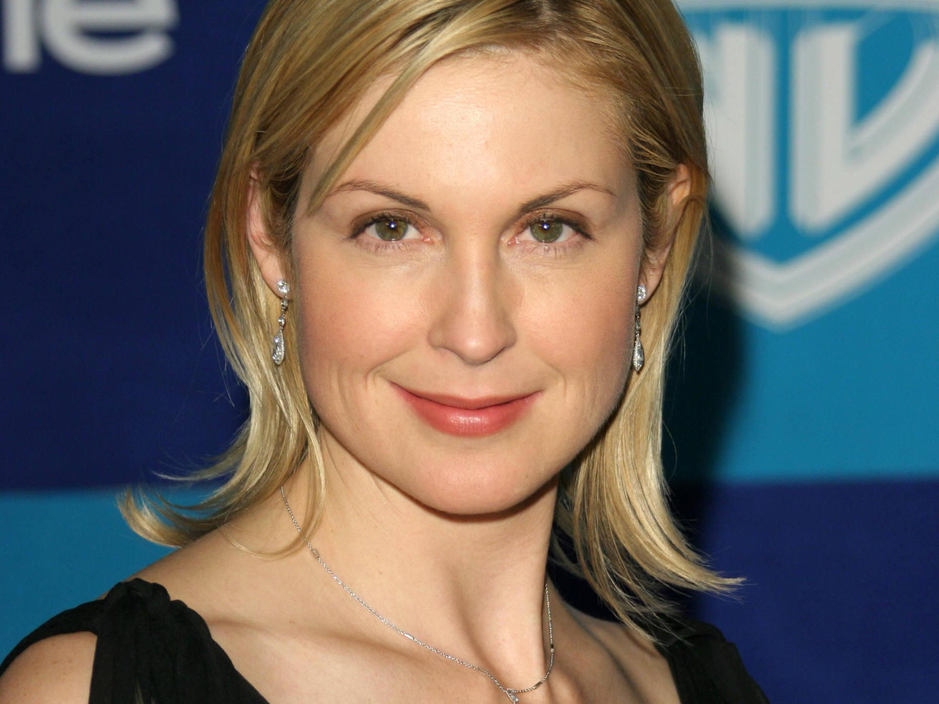 Next photo of Kelly Rutherford