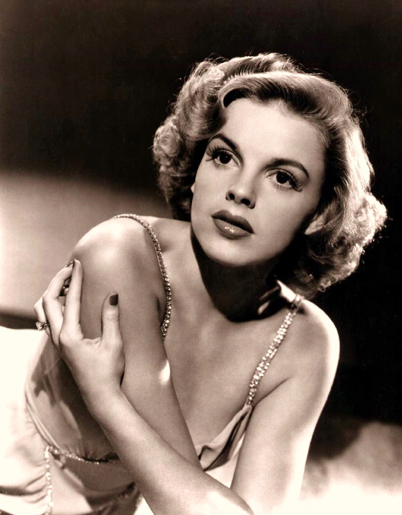 Judy Garland - Actor - CineMagia.ro