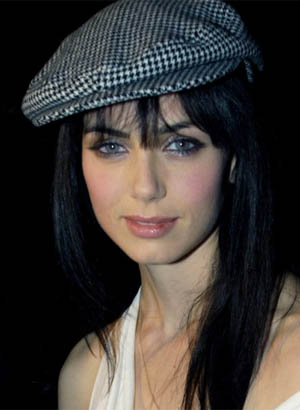 Poze Mia Kirshner - Actor - Poza 12 din 102 - CineMagia.ro