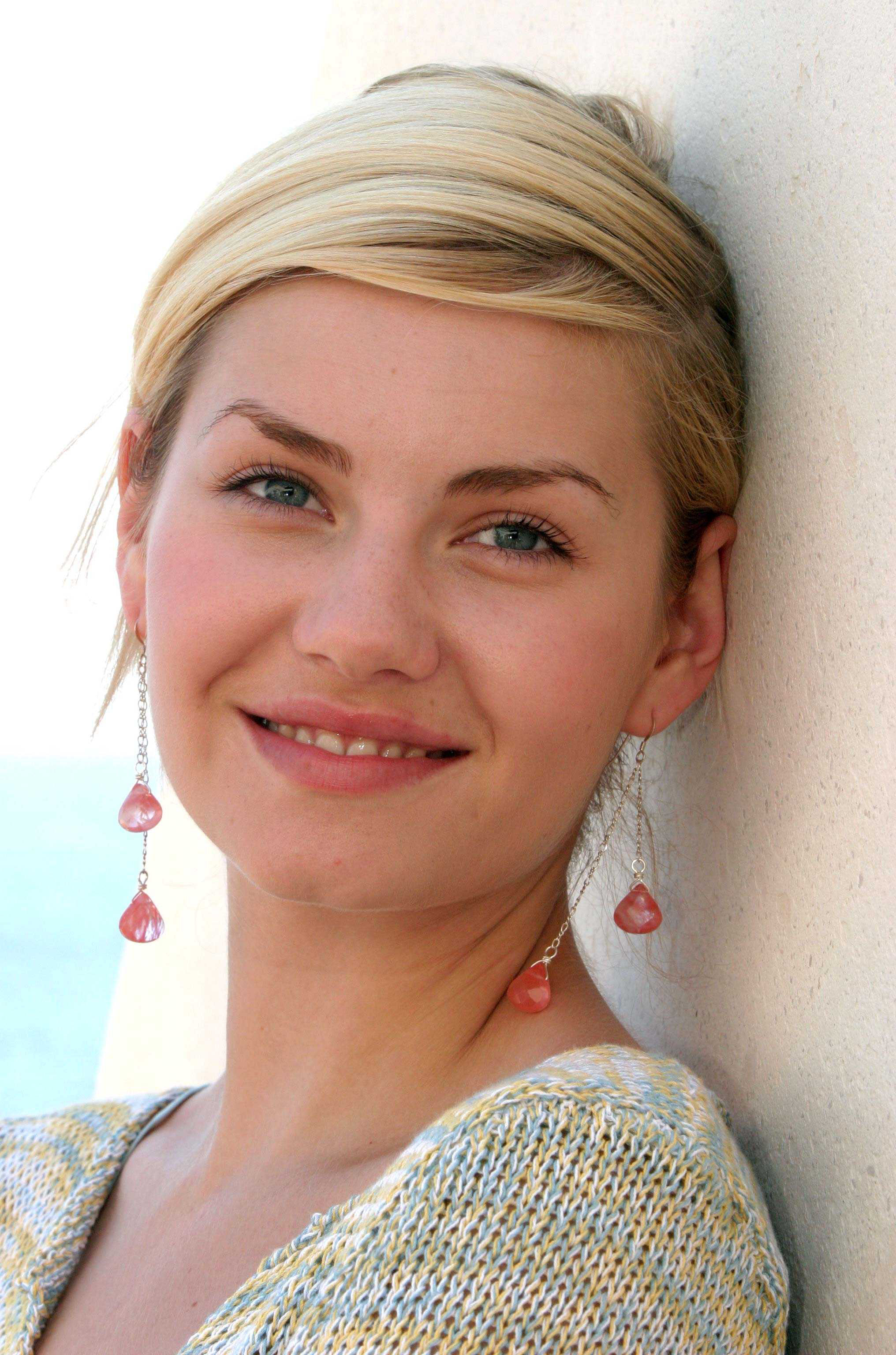 Poze Elisha Cuthbert - Actor - Poza 16 din 534 - CineMagia.ro