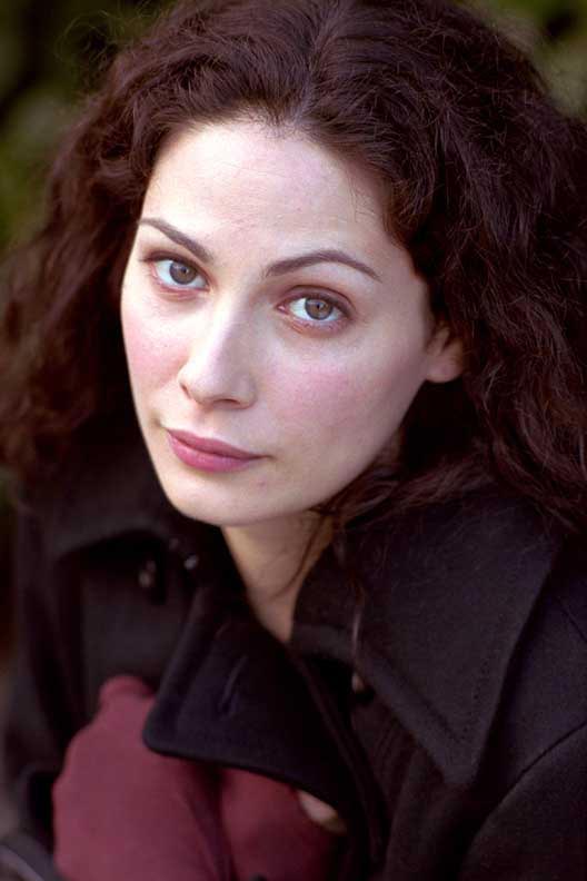 Next photo of Joanne Kelly