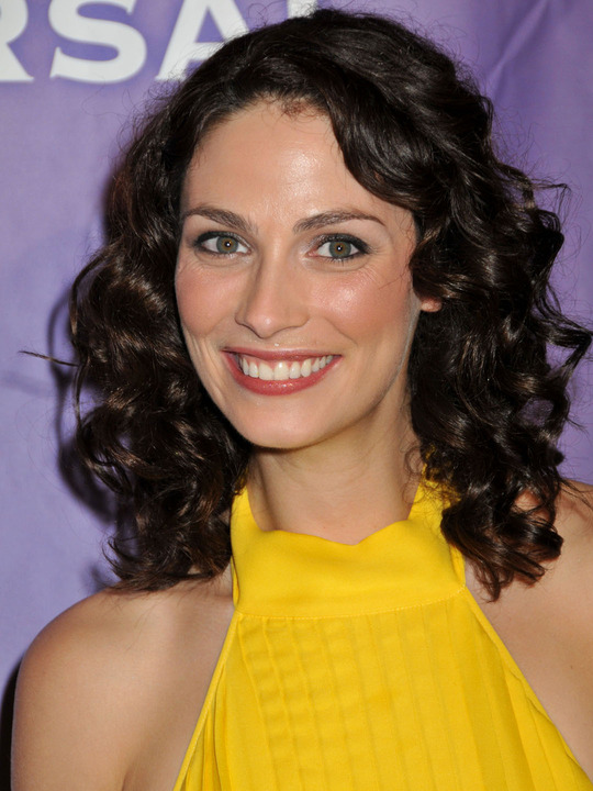 Poze Joanne Kelly - Actor - Poza 25 din 34 - CineMagia.ro