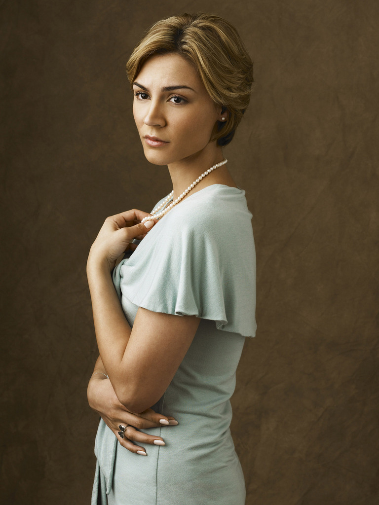 Samaire Armstrong. 