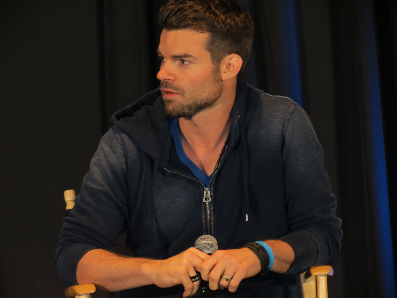 Poze Daniel Gillies