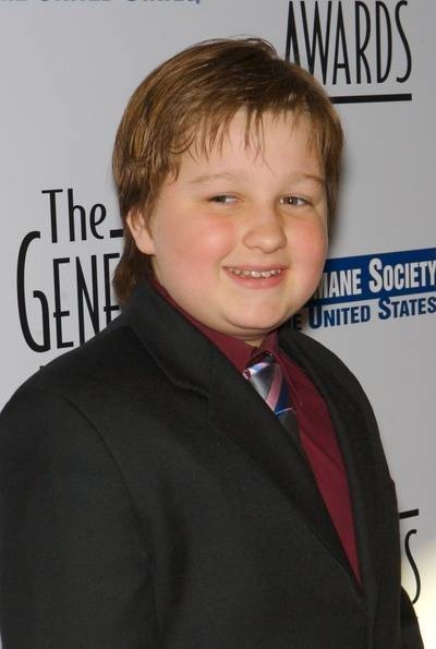 Poze Angus T. Jones - Actor - Poza 31 din 122 - CineMagia.ro