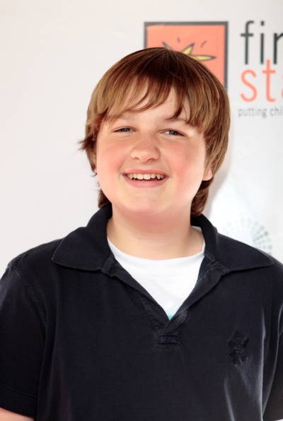 Poze Angus T. Jones - Actor - Poza 24 din 122 - CineMagia.ro