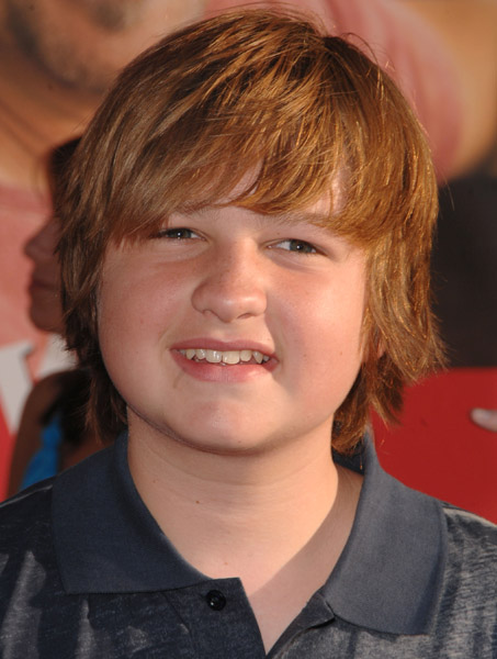 Poze Angus T. Jones - Actor - Poza 6 din 122 - CineMagia.ro