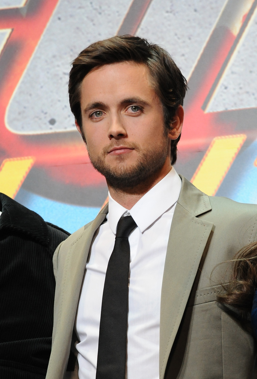 Justin Chatwin american gothic