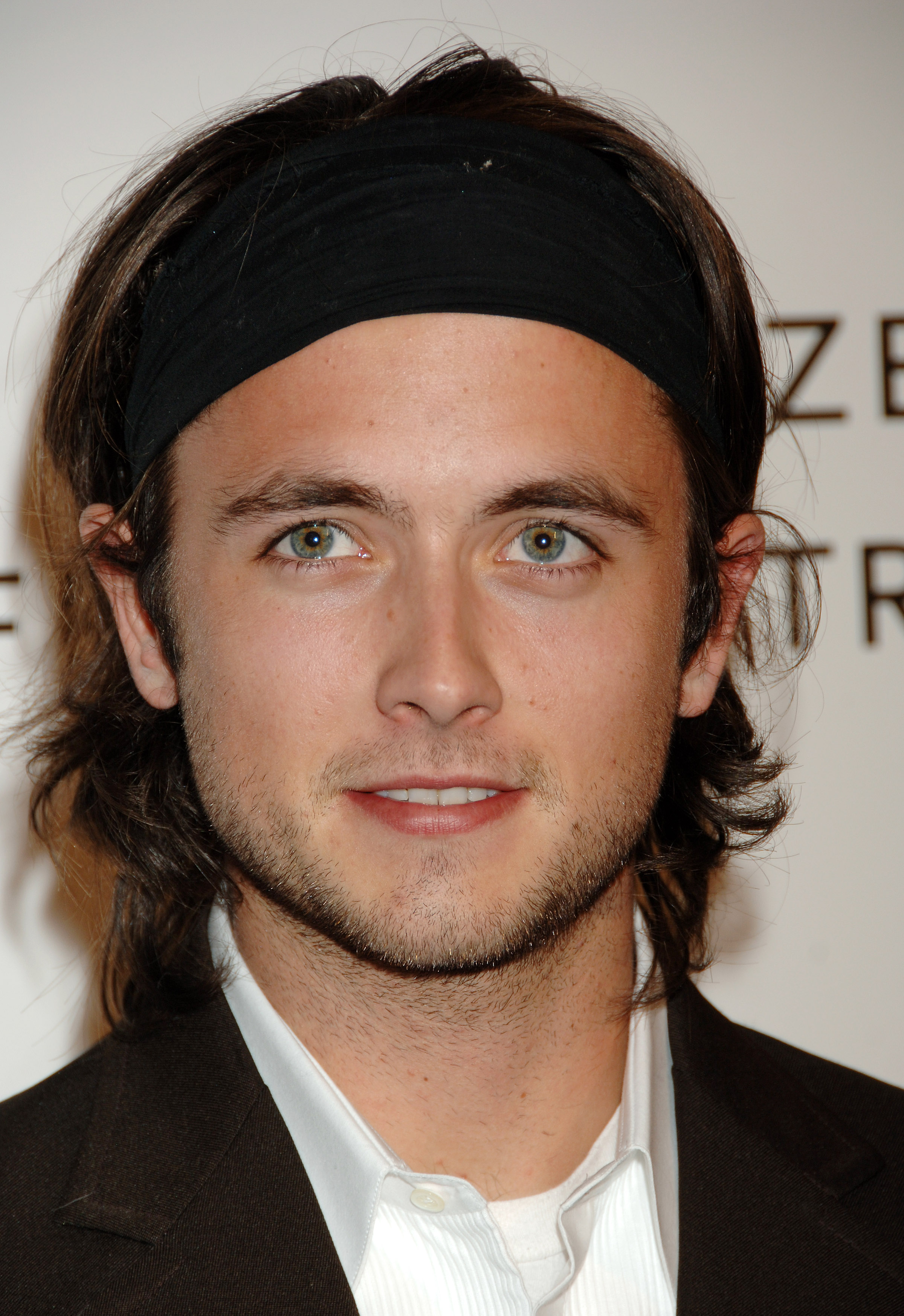 Poze Justin Chatwin Actor Poza 177 din 254 CineMagia.ro