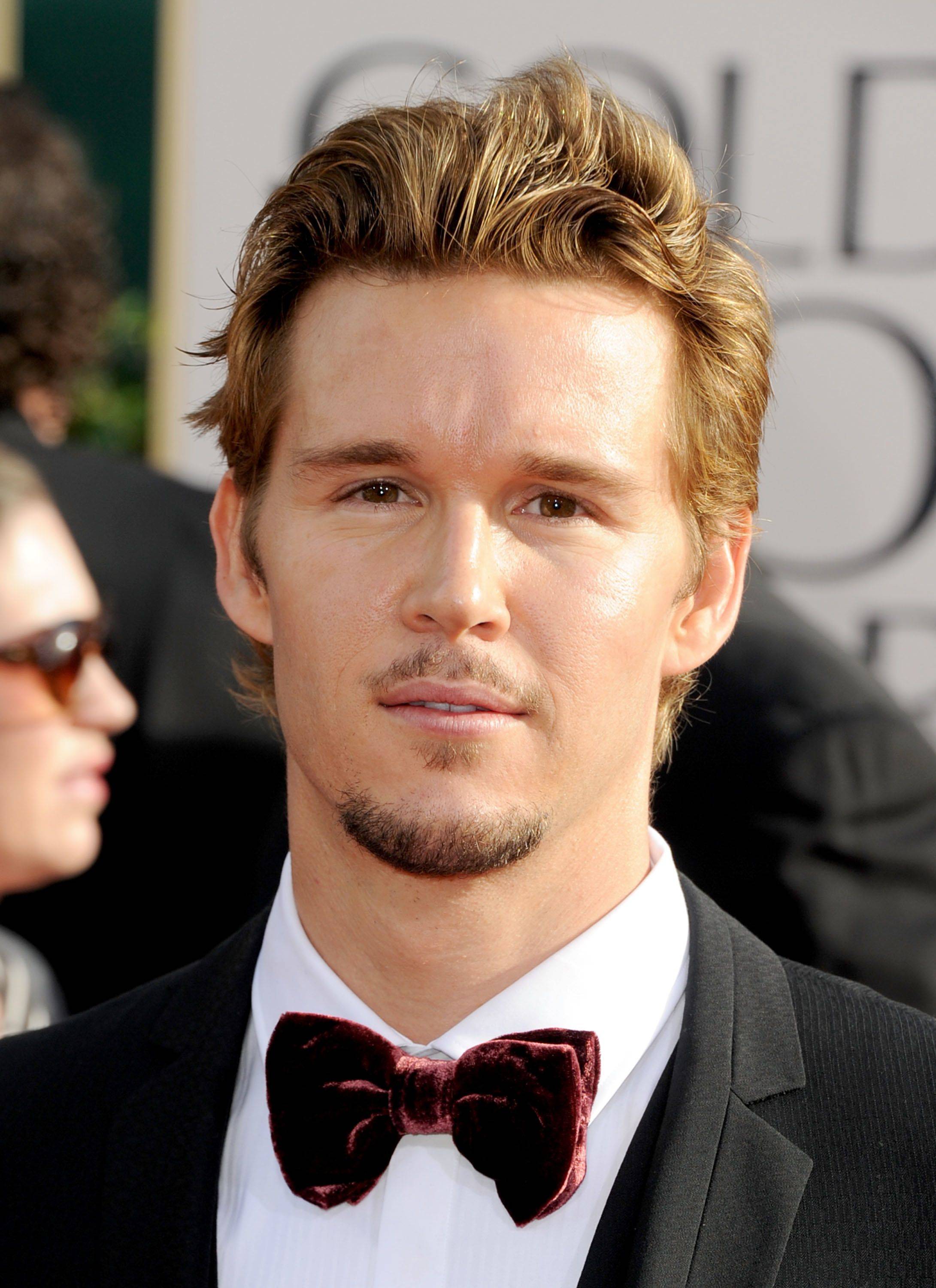 Ryan Kwanten chris hemsworth