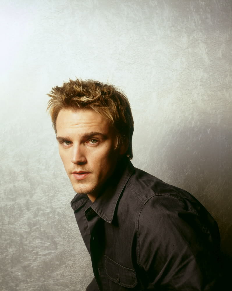 Poze Riley Smith - Actor - Poza 23 din 27 - CineMagia.ro