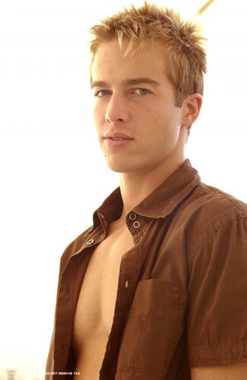 Poze Ryan Carnes Actor Poza 8 Din 14 Cinemagia Ro