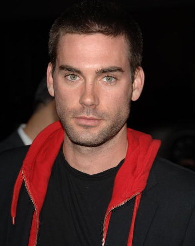 Next photo of Drew Fuller