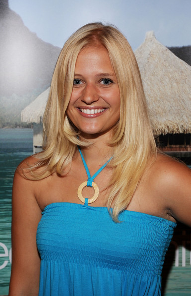 Poze Carly Schroeder