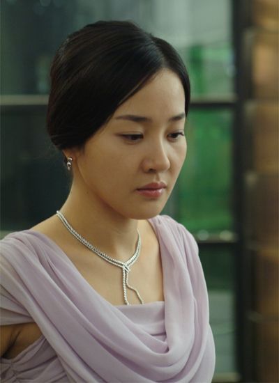 Poze Ji-won Uhm - Actor - Poza 13 din 39 - CineMagia.ro