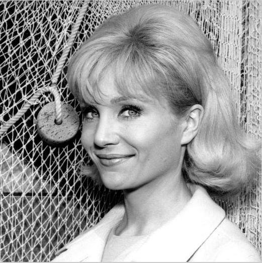 susan oliver