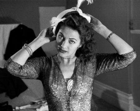 Poze Yvonne De Carlo