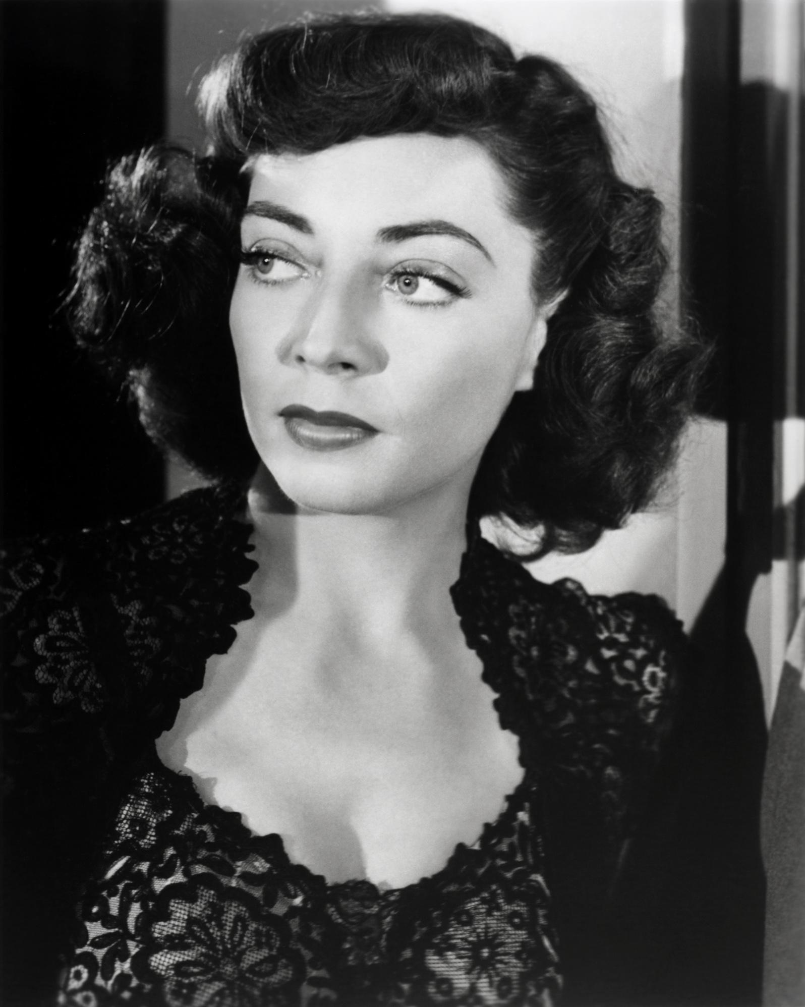 Poze rezolutie mare Marie Windsor - Actor - Poza 11 din 11 - CineMagia.ro